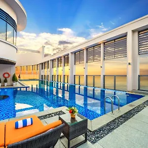 Luxury - Rooftop Swimming Pool - Front - Hinata 아파트